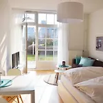 Apartament Cliff *