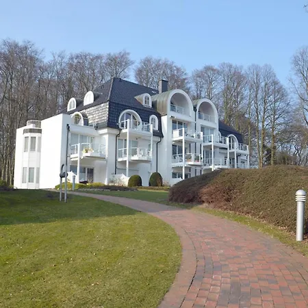 Cliff Apartman